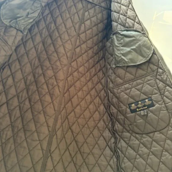 Barbour Quiltet Coat - Picture 5 of 7